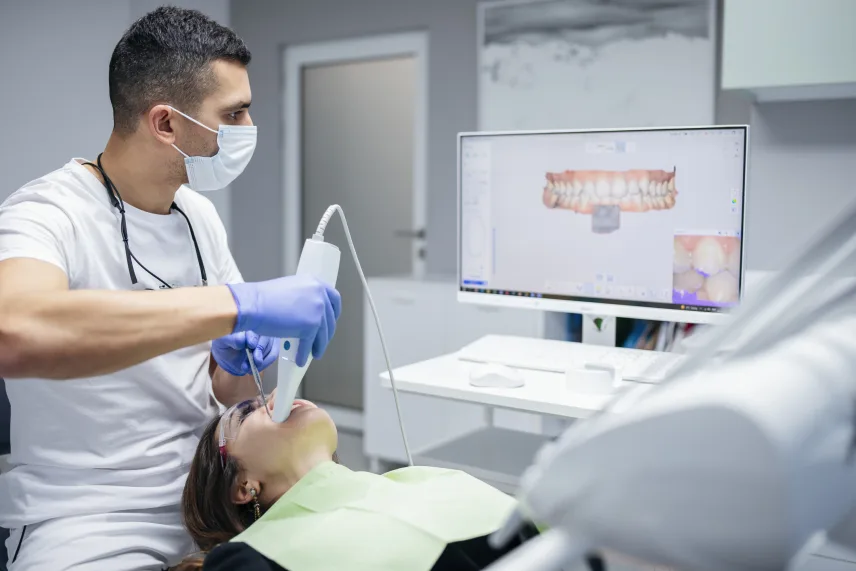 Orthodontist vs Dentist: What&rsquo;s the Difference?